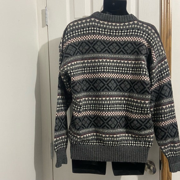 Cricketer Men Acrylic wool blend long sleeve knit crew neck sweater. Size L. Use - Picture 3 of 7